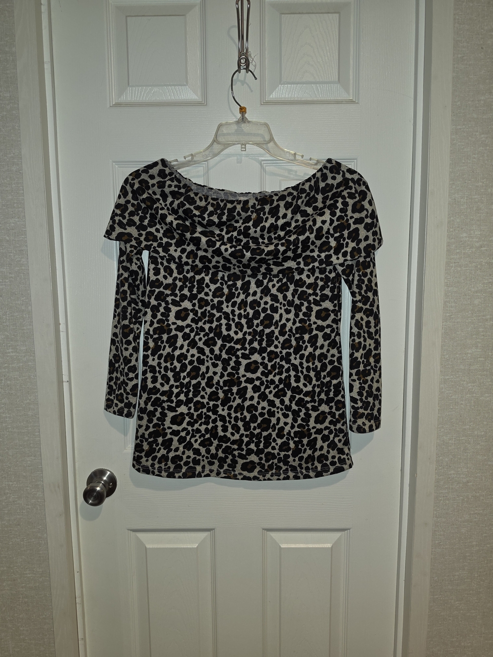 Loft Off-Shoulder Leopard Print Long-Sleeve Top